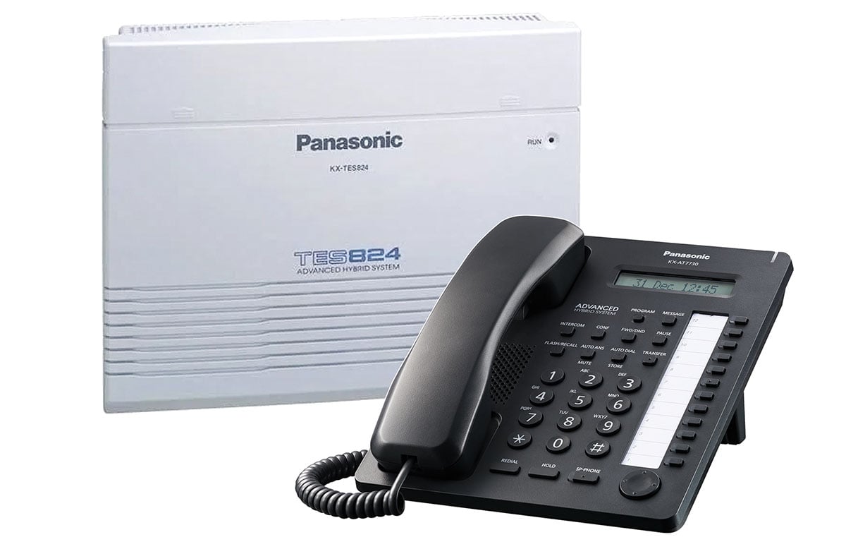 Kit centrala telefonica Panasonic KX-TES824CE si telefon analog KX-AT7730BLK, 3 linii externe, 8 extensii, KX-TES824CE+KX-AT7730BLK